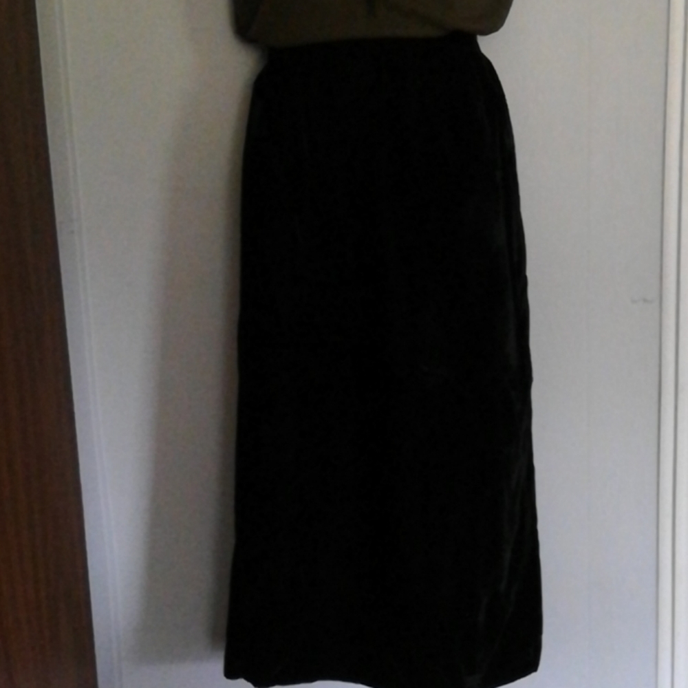 Black velvet skirt